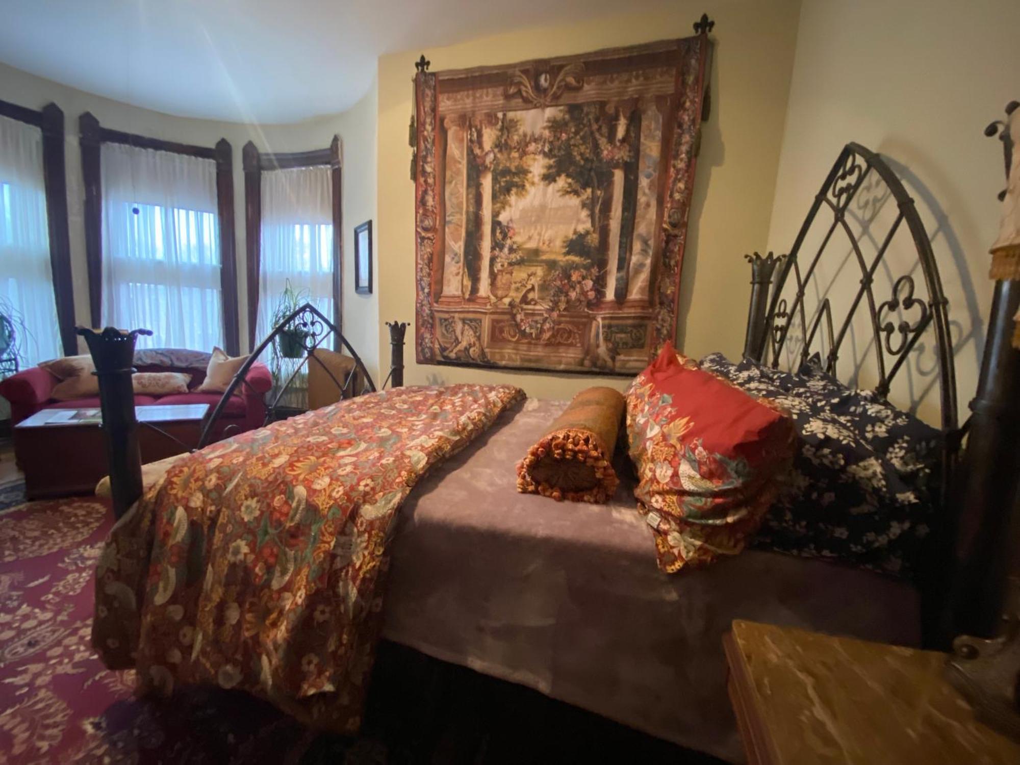 Vineyard Mansion B&B Сейнт Джоузеф Стая снимка