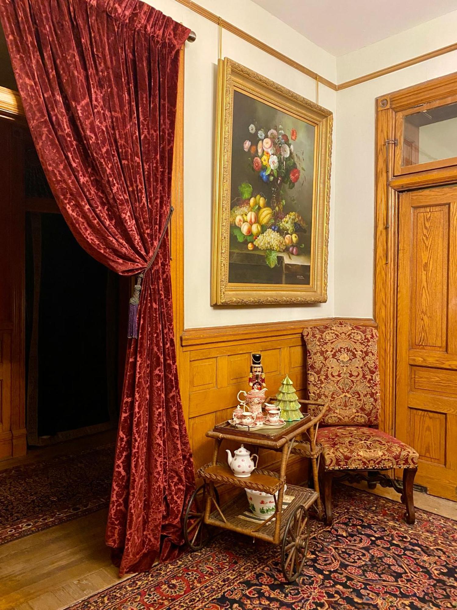 Vineyard Mansion B&B Сейнт Джоузеф Екстериор снимка