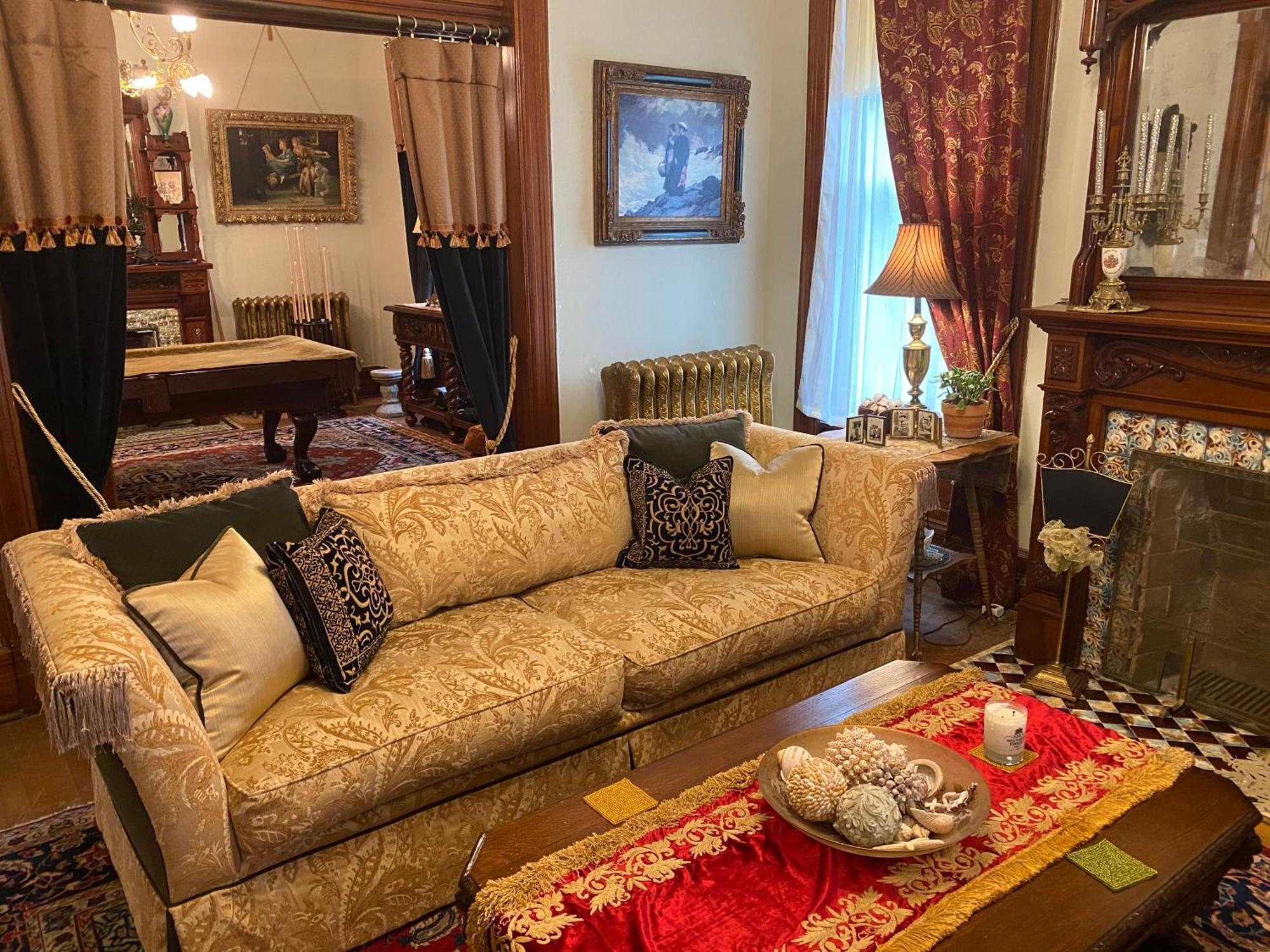 Vineyard Mansion B&B Сейнт Джоузеф Екстериор снимка